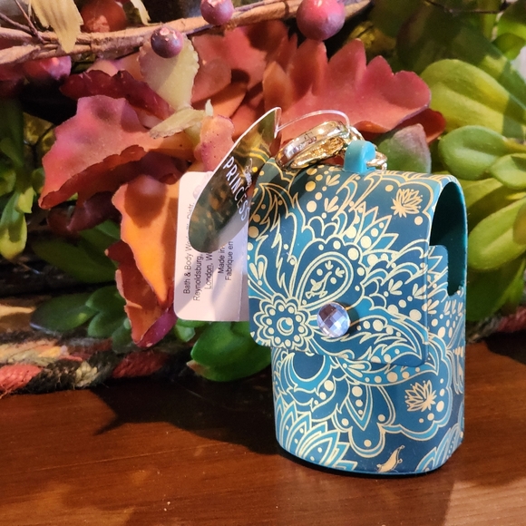 Disney Other - DISNEY x BATH & BODY WORKS -  Princess Jasmine Pocketbac & Santizer SOLDOUT